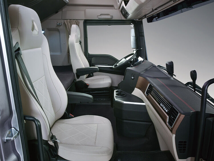 SITRAK-C9H 6×4 TRACTOR TRUCK