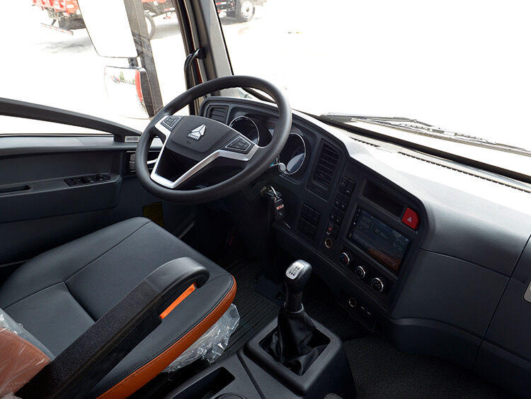 HOWO-G5X LIGHT TRUCK