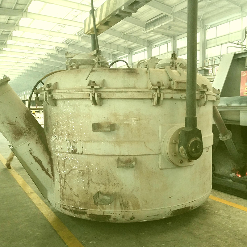 Электролитический алюминиевый вакуумный перегрузочный ковш