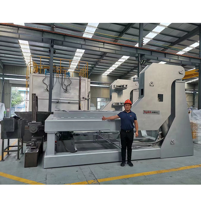 Гидравлическое опрокидывающее устройство вакуумного перегрузочного ковша