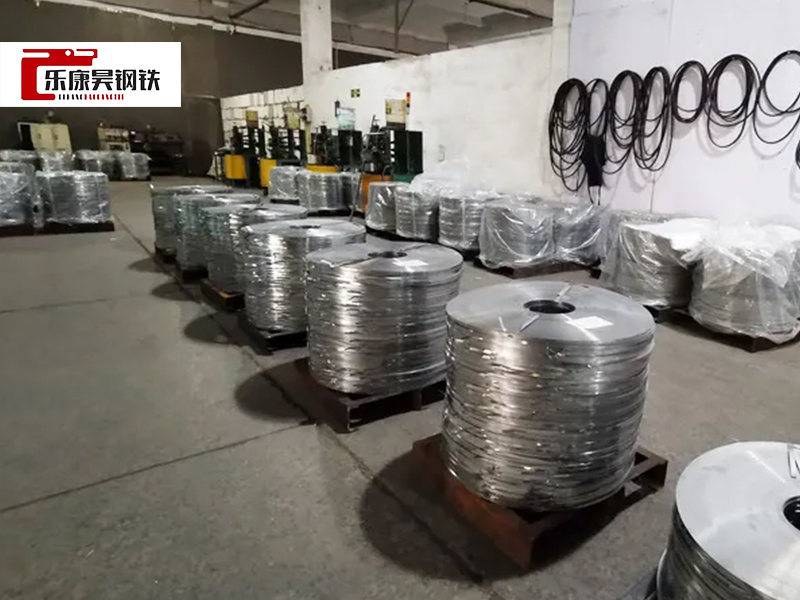 PPGI/PPGL/HDG/GI/SECC/DX51 color prepainted Galvanized Steel Strips 0.8*16mm 19mm 32mm Cold Rolled Metal Galvanized Steel Strap