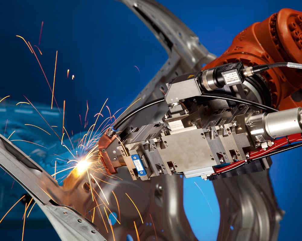 What are the advantages of laser welding machine in metal alloy application?