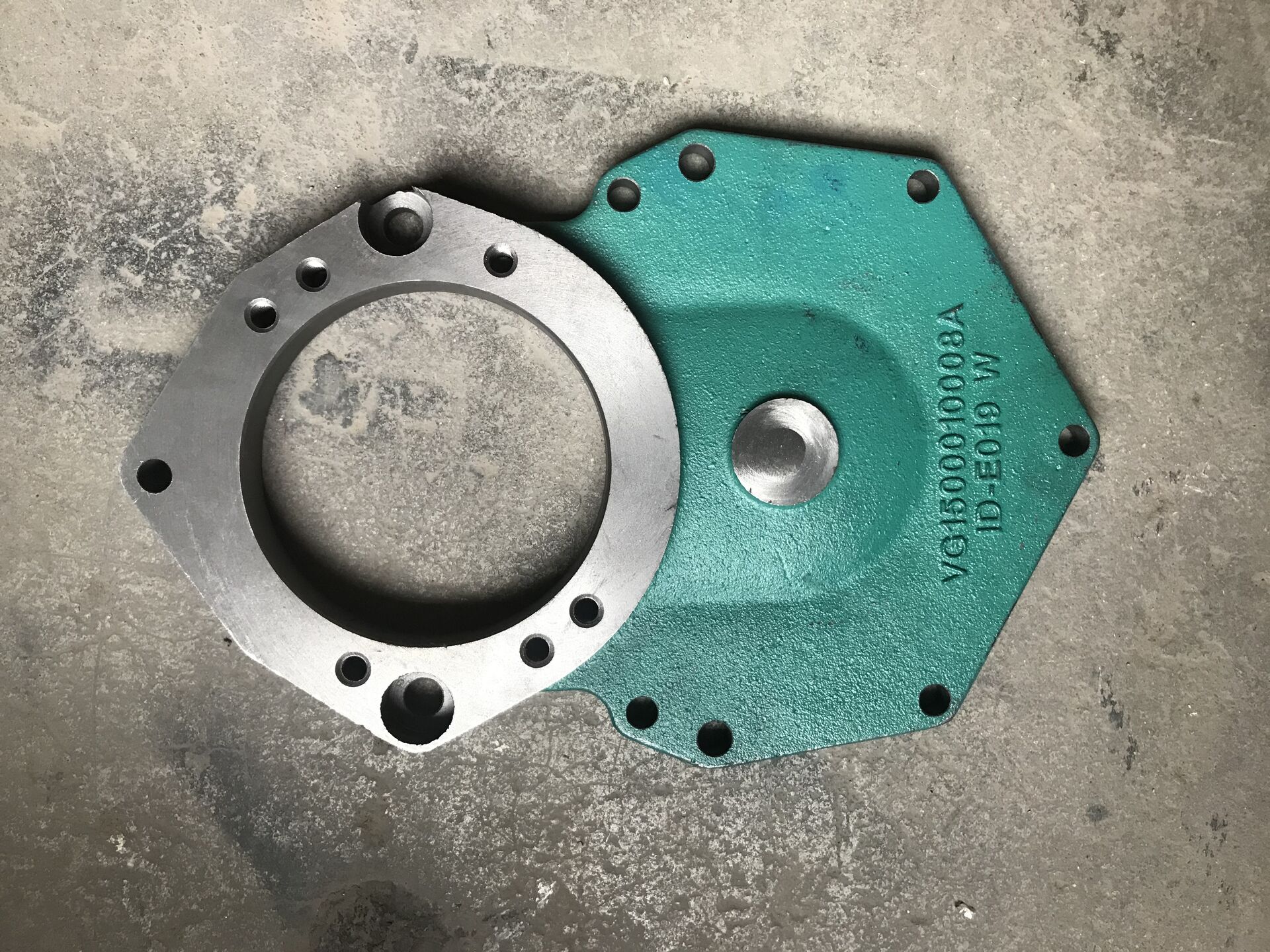 PIEZAS DE SINOTRUK Tapa del engranaje del árbol de levas