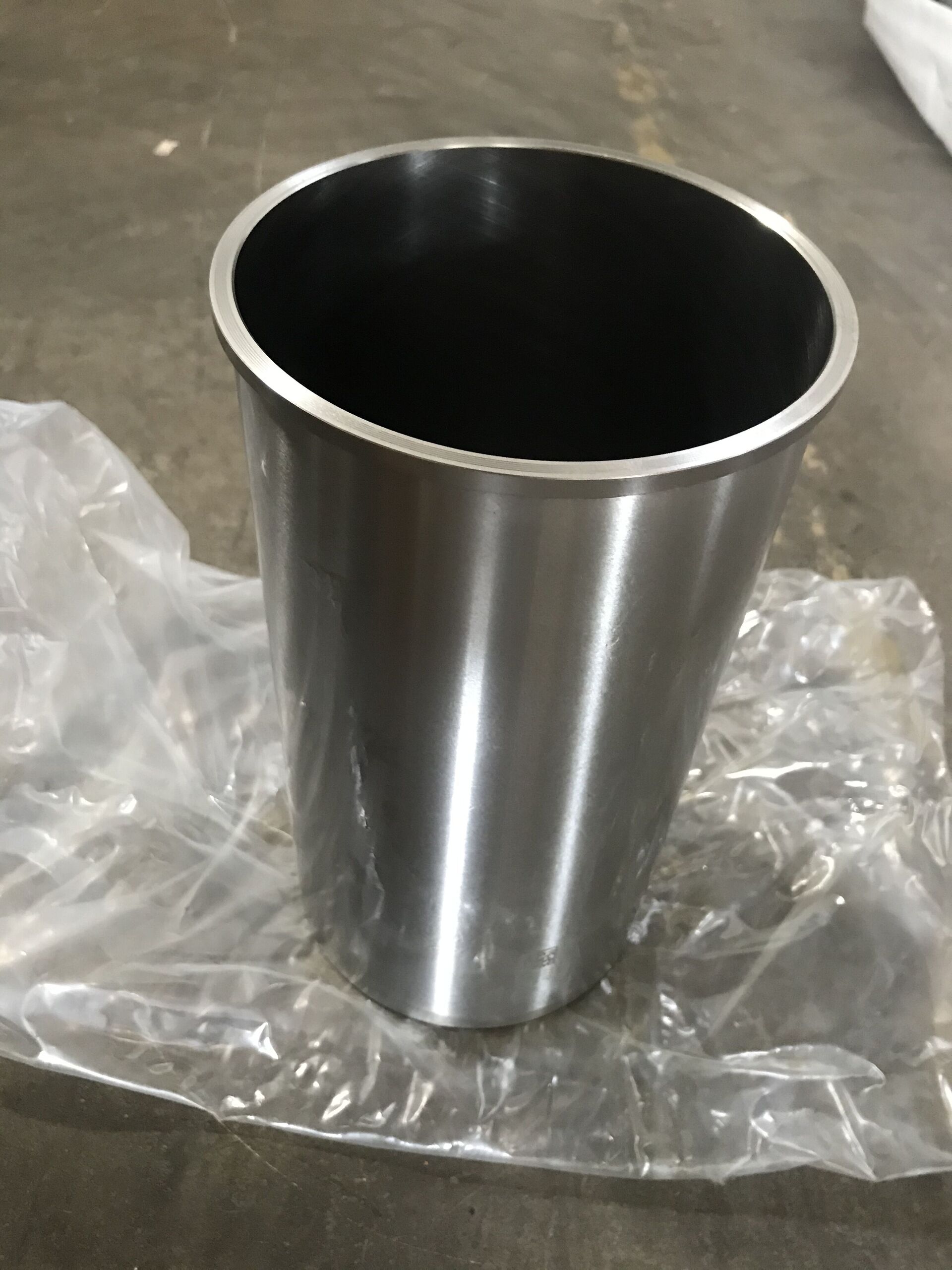 PIEZAS PARA CAMIONES HOWO Camisa de cilindro