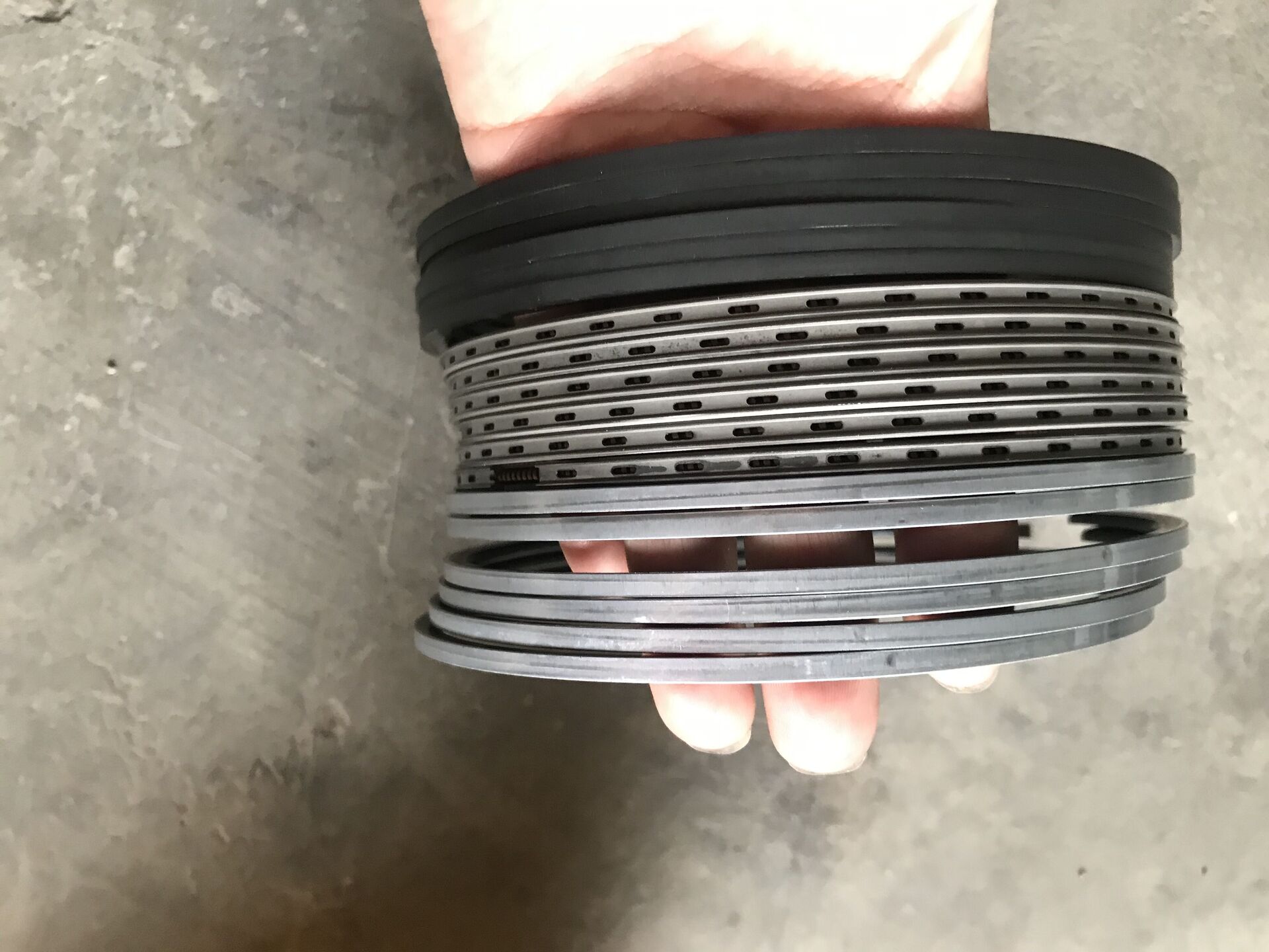PIEZAS DEL MOTOR HOWO Anillo de pistón