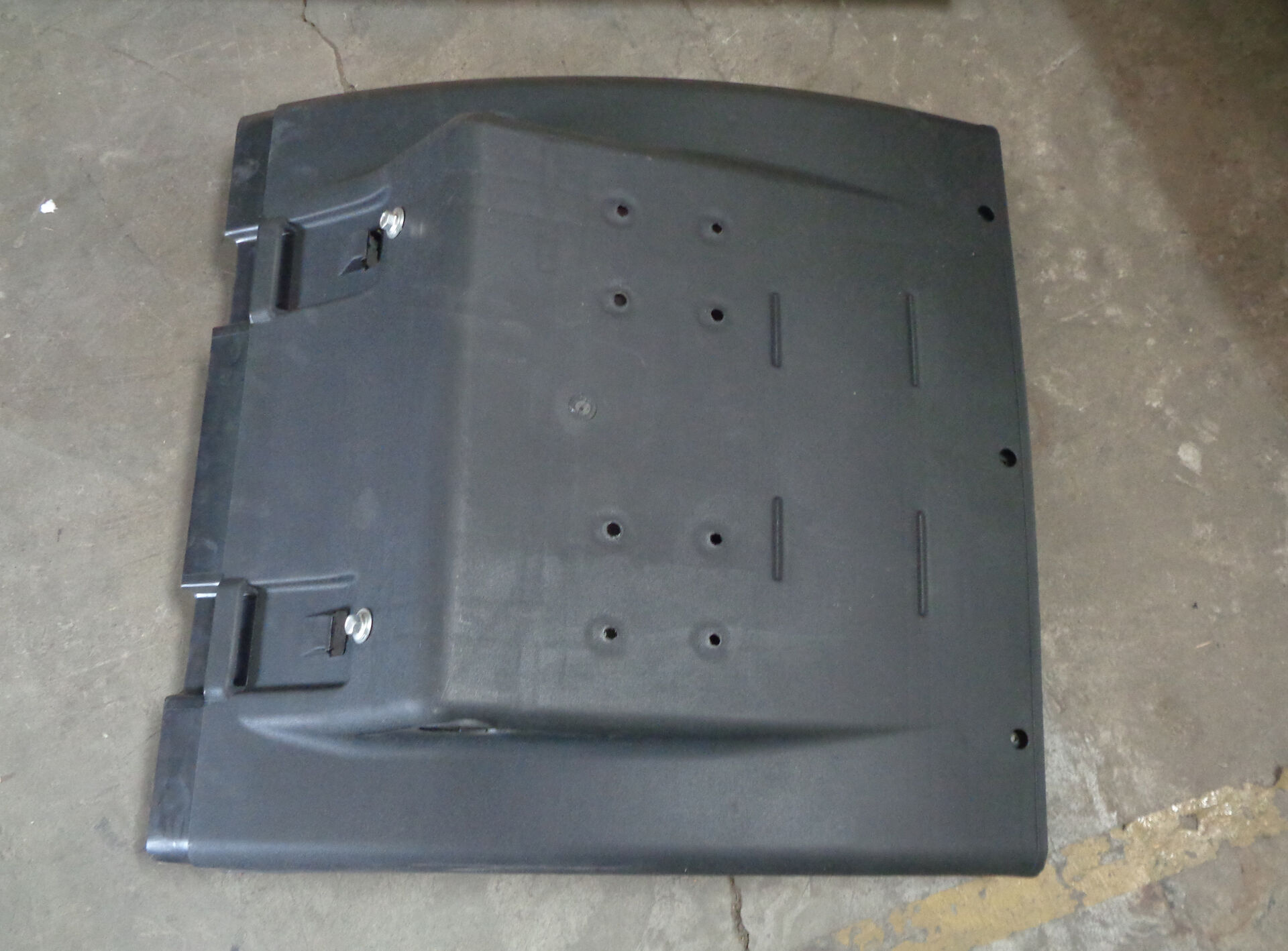 PIEZAS DE CAMIÓN HOWO Guardabarros