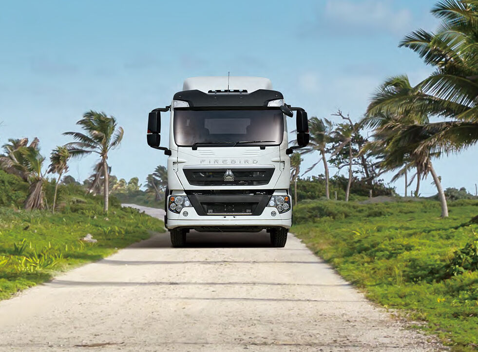 CAMINHÃO TRATOR HOWO-T5G