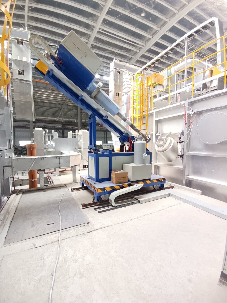 Refining unit at furnace side