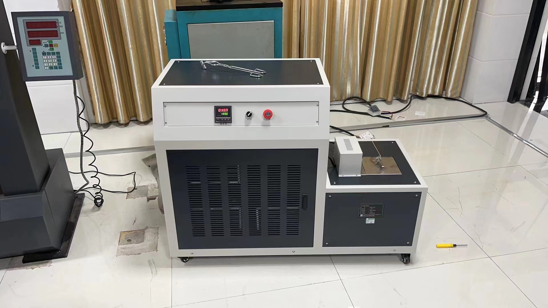 Proposal for Impact Testing Machine Scheme