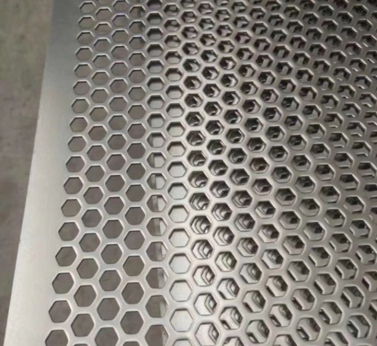 Application and design of stainless steel perforated sheet