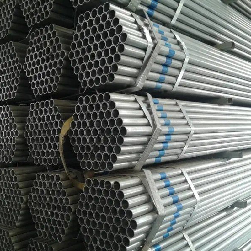 Galvanized seamless pipe