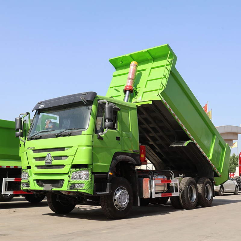 Dump truck
