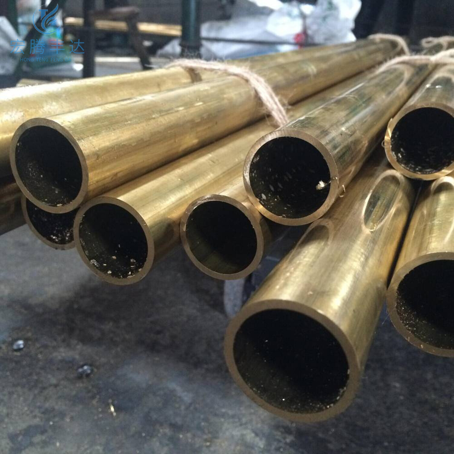 C24000/H80 Brass Pipe