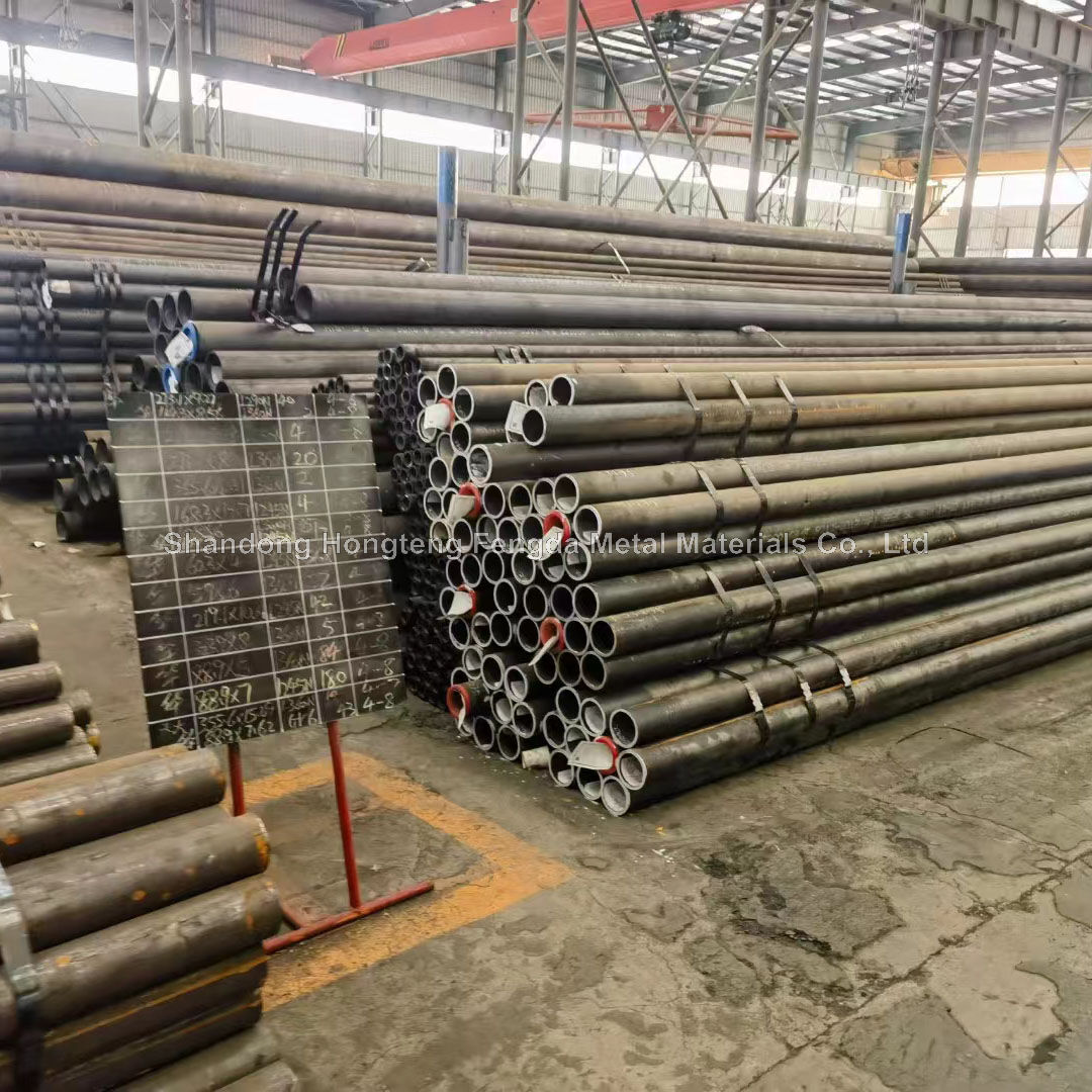 High Quality Black  Steel Tubing ASTM A283 A36 MS Steel Welded Carbon Pipe for Building Material