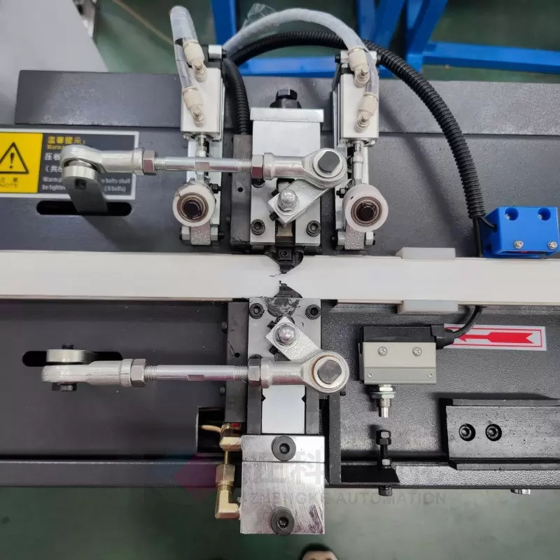 Butyl extruder