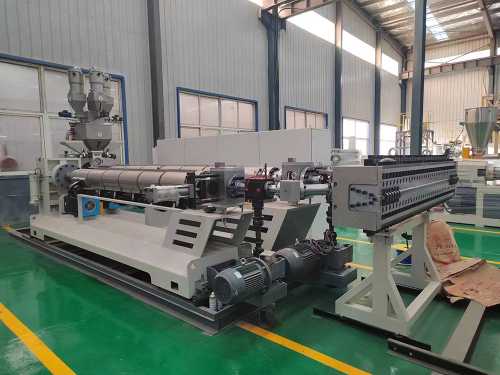 Hollow sheet production line