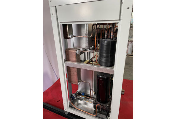 Cascade -80°C refrigeration unit