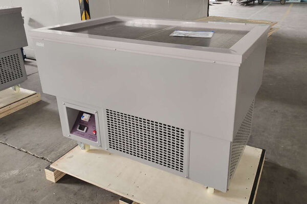 Refrigeration console