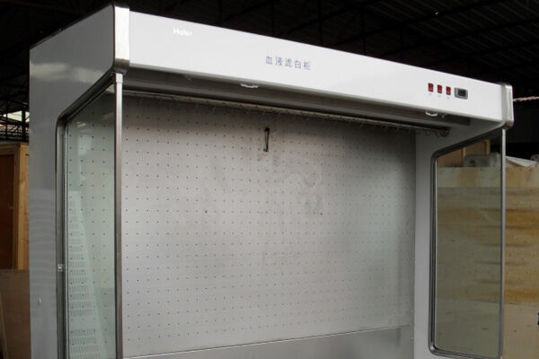 Hemofiltration cabinet