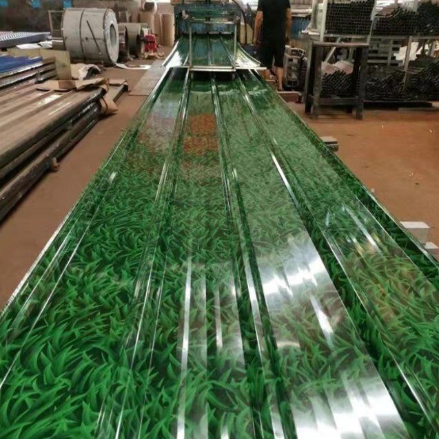 Feuille de toiture de type T