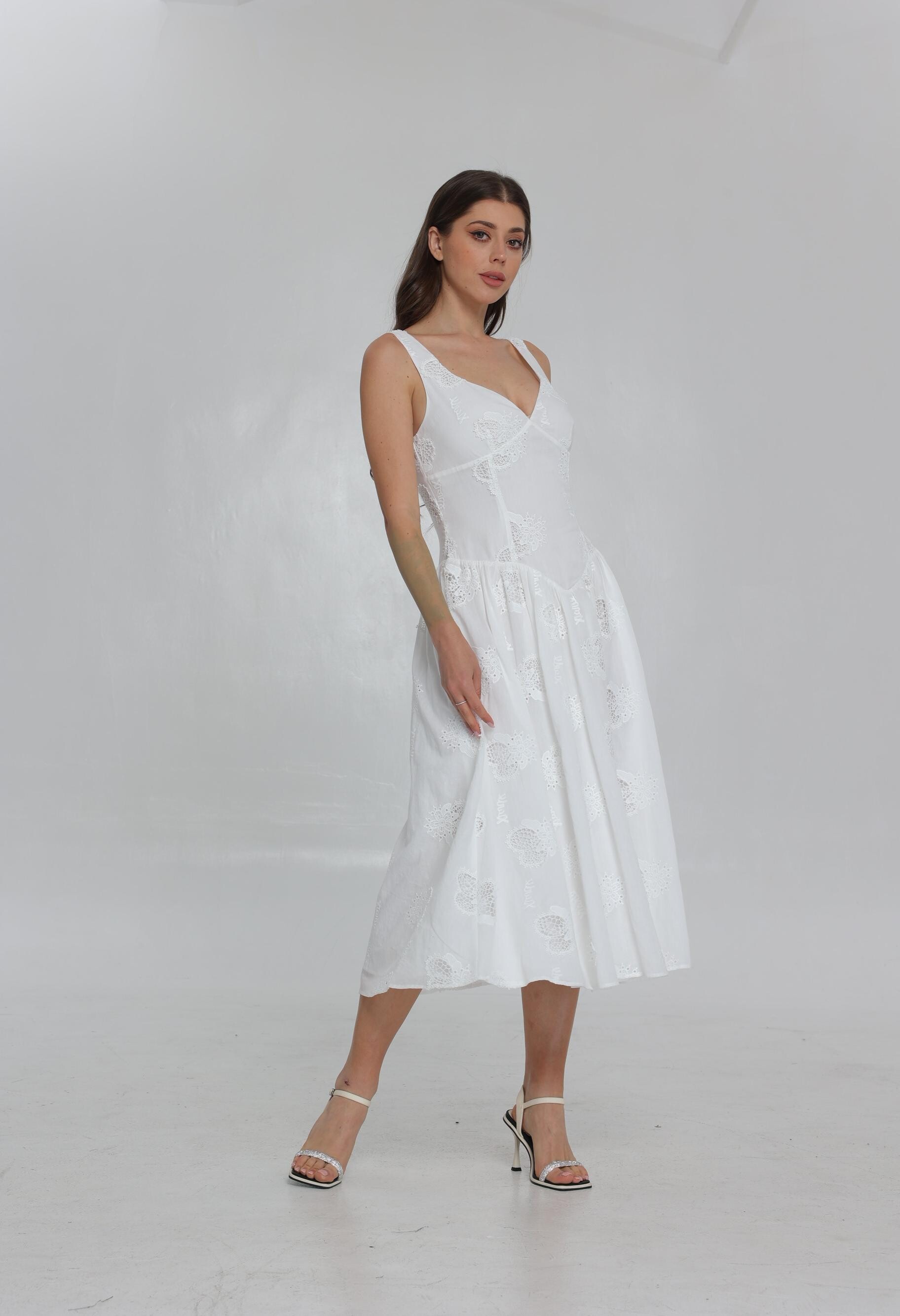 SS25 Women's Fashion Embroidery Maxi Dress