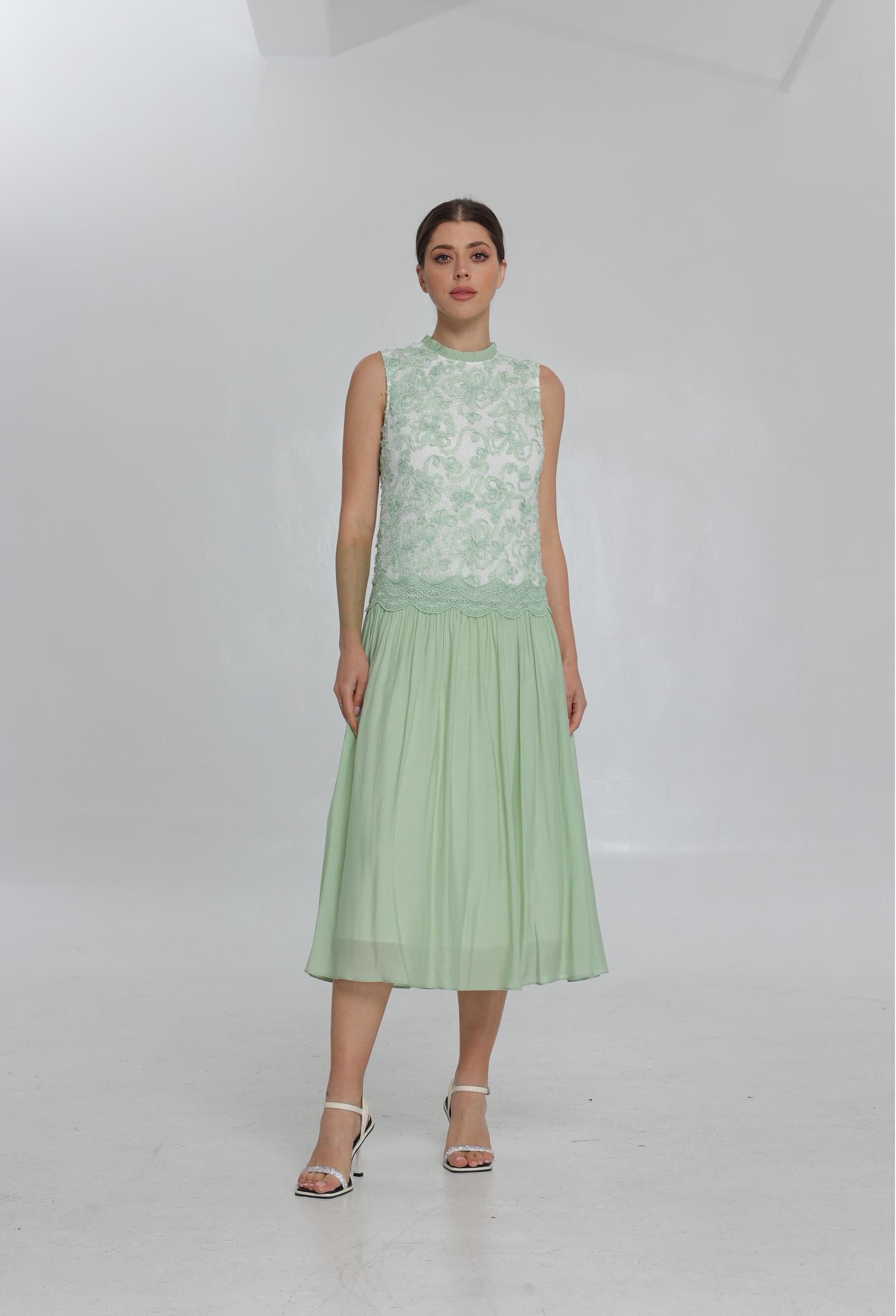 SS25 Women's fashion Embroidery Sleeveless Maxi Dress