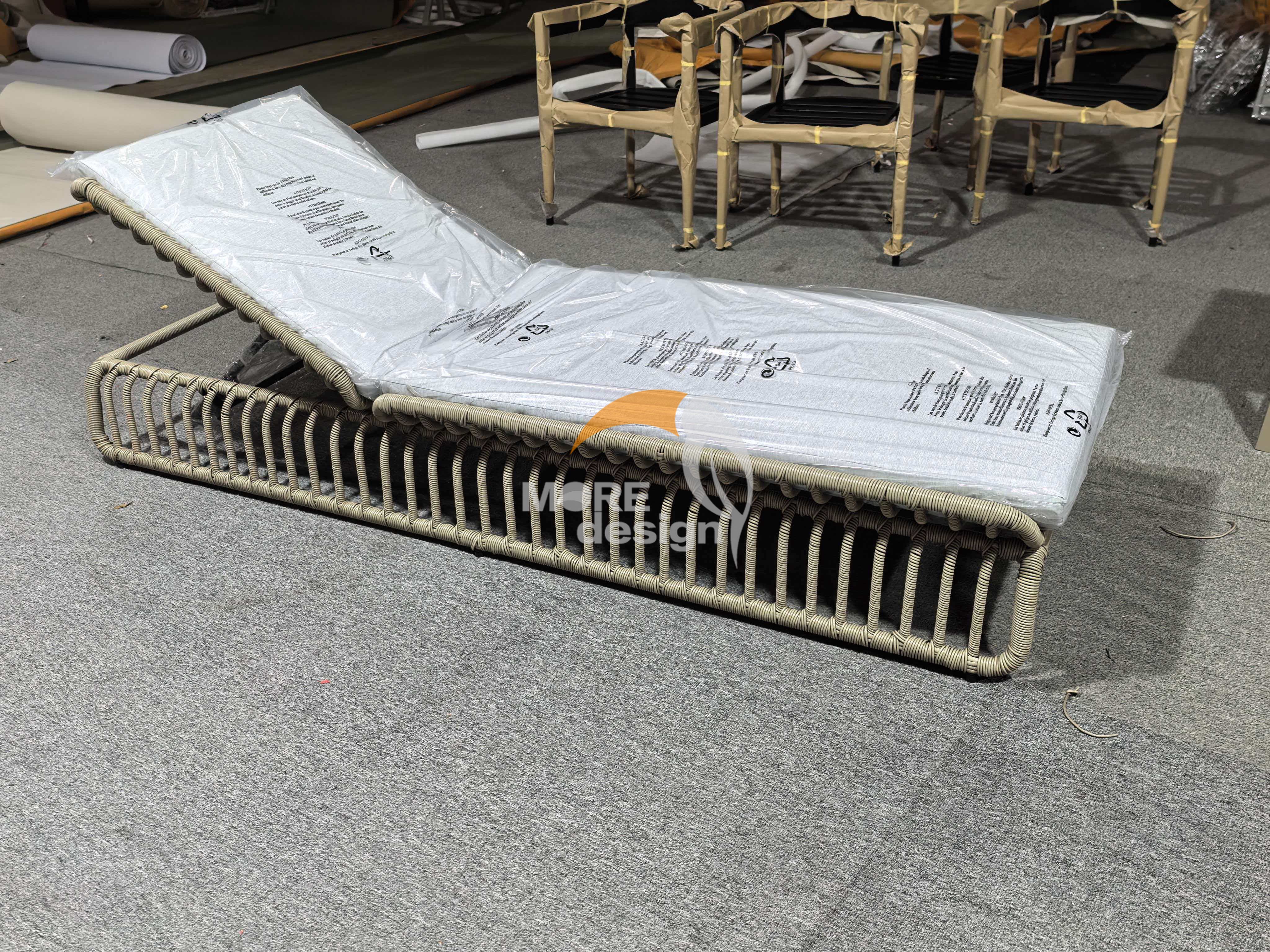 Wood sun lounger-MD-BS0010