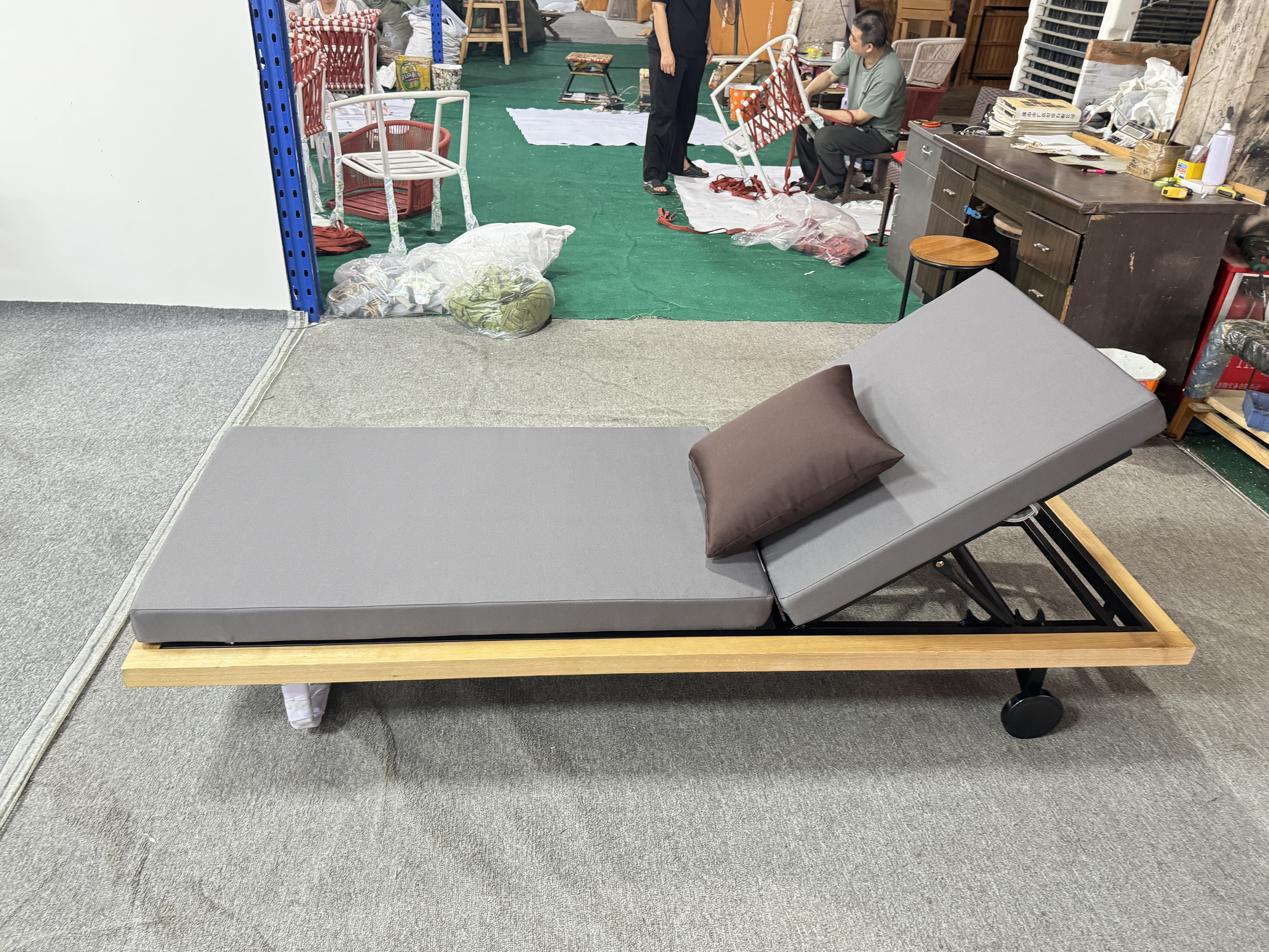 Wood sun lounger-MD-BS0004
