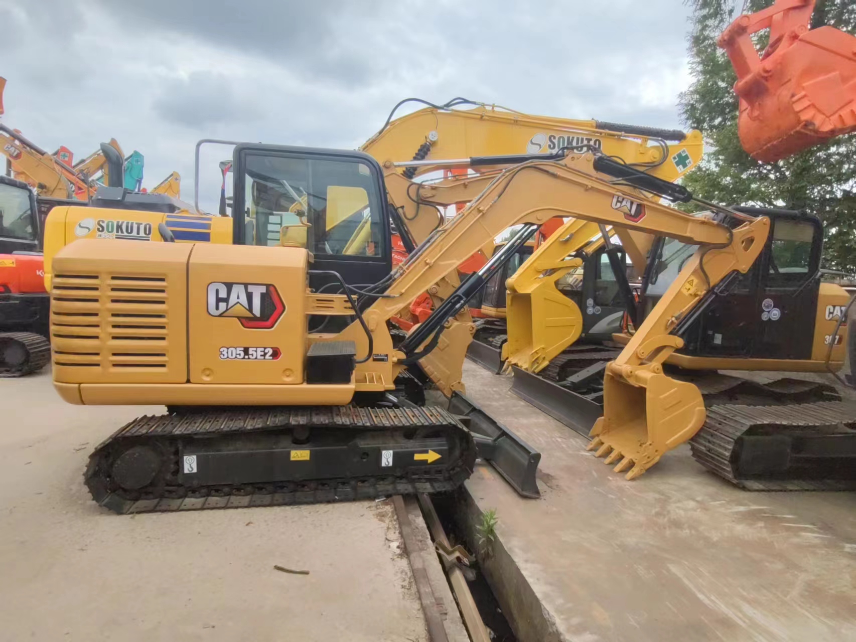 CAT 305.5E  Excavator