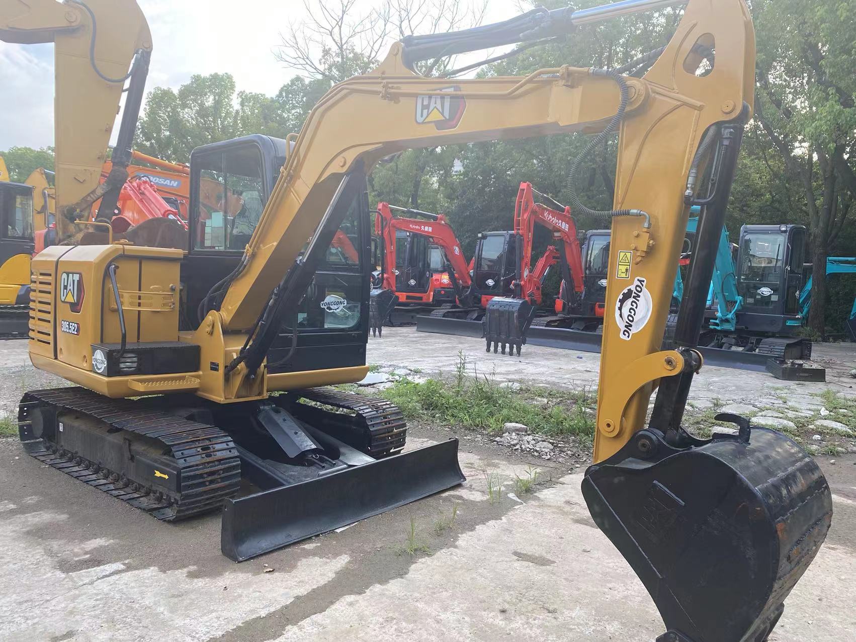 CAT305.5E2 Excavator