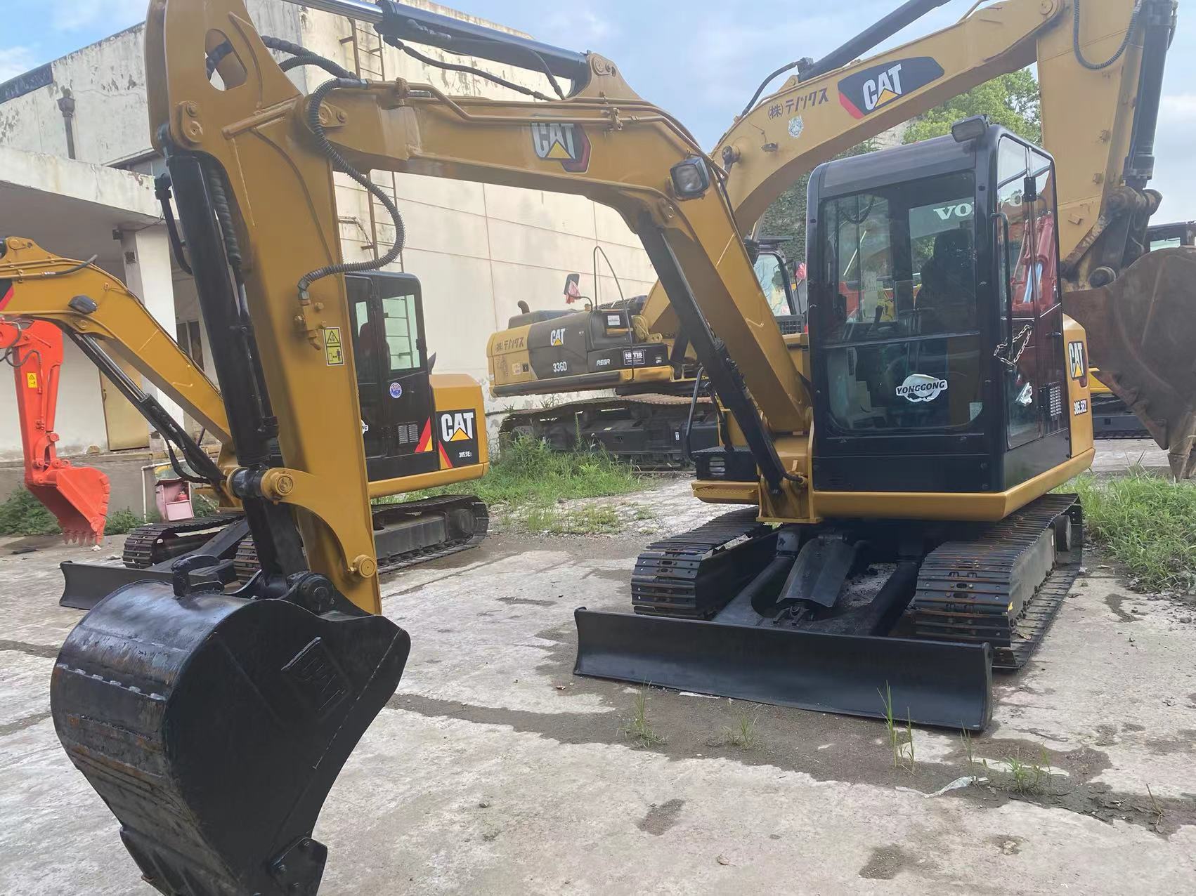 CAT305.5E2 Excavator