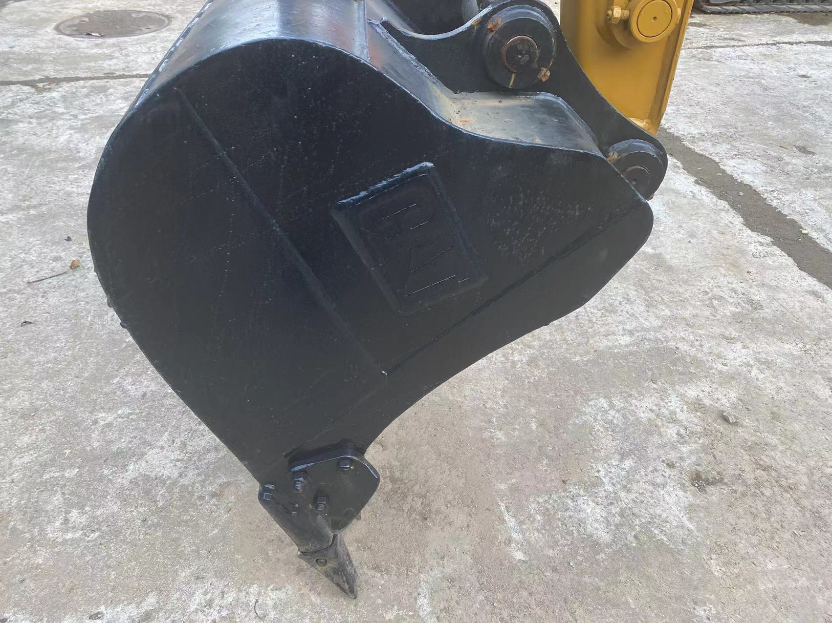 CAT305.5E2 Excavator