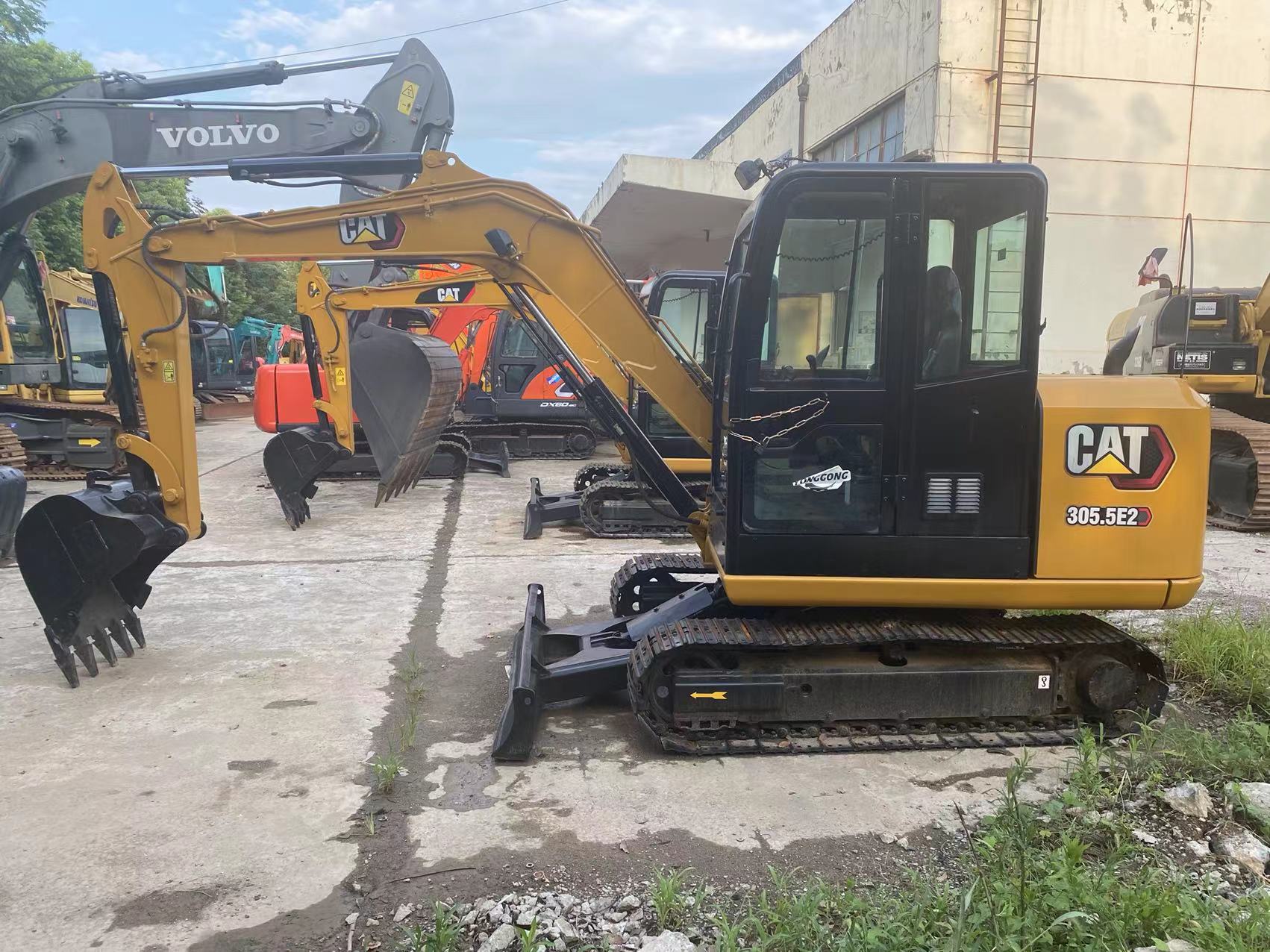 CAT305.5E2 Excavator