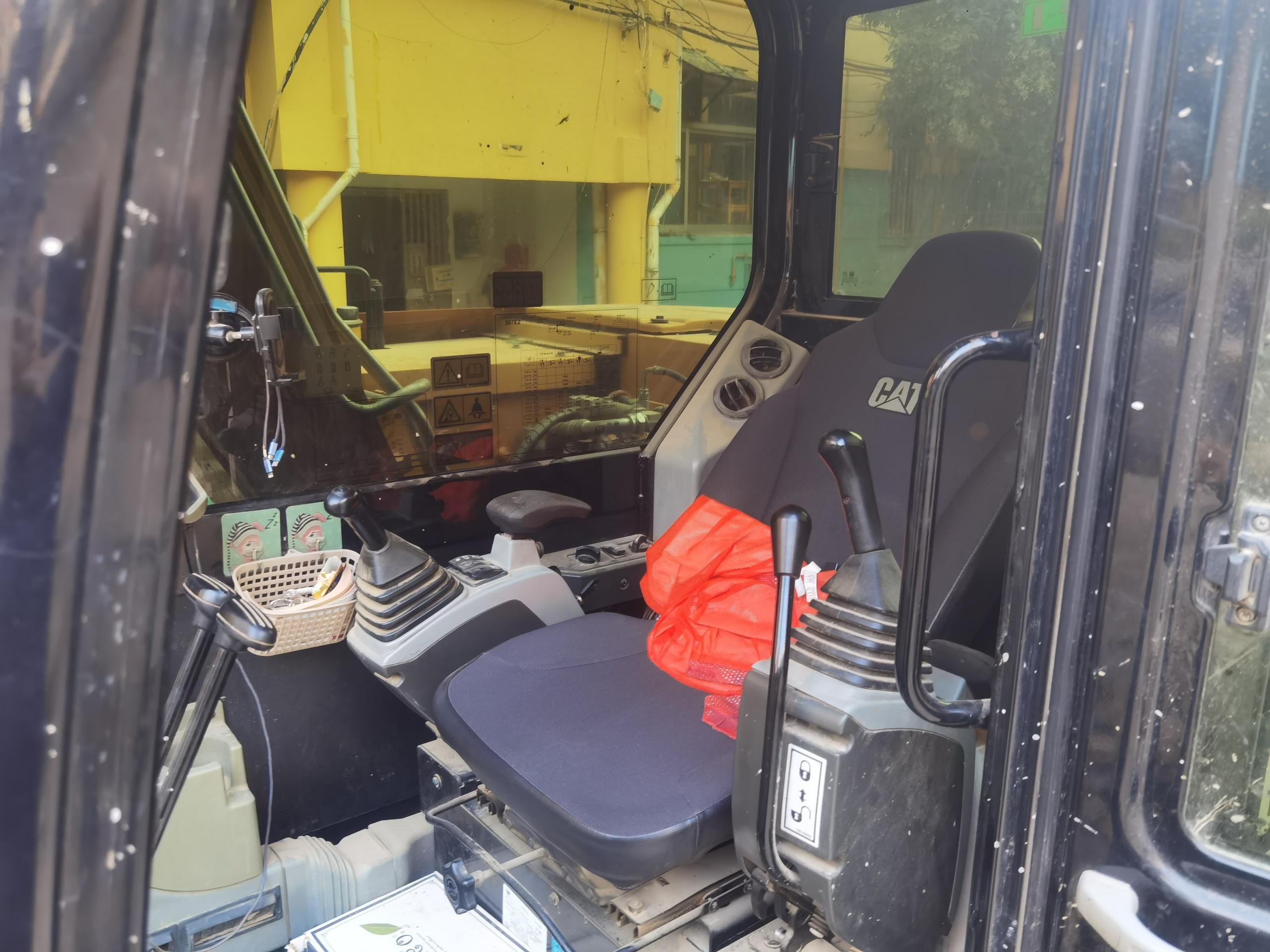 CAT 307E2  Excavator