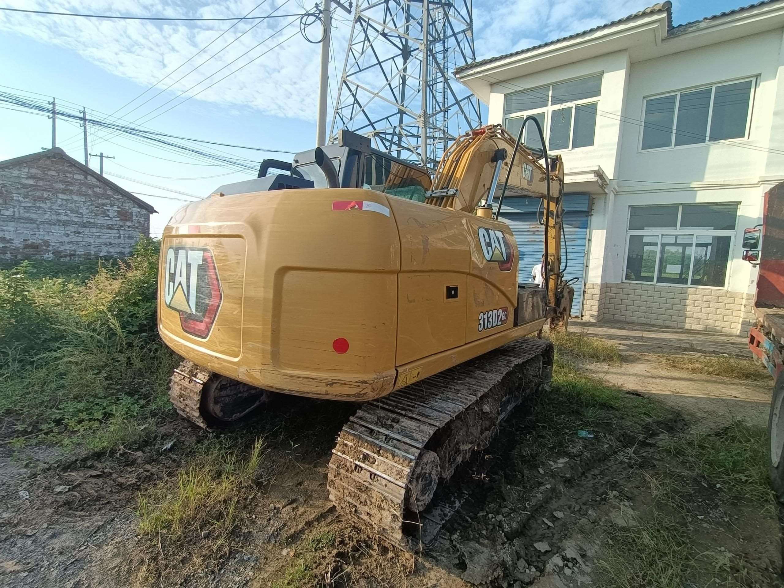 CAT 313  Excavator