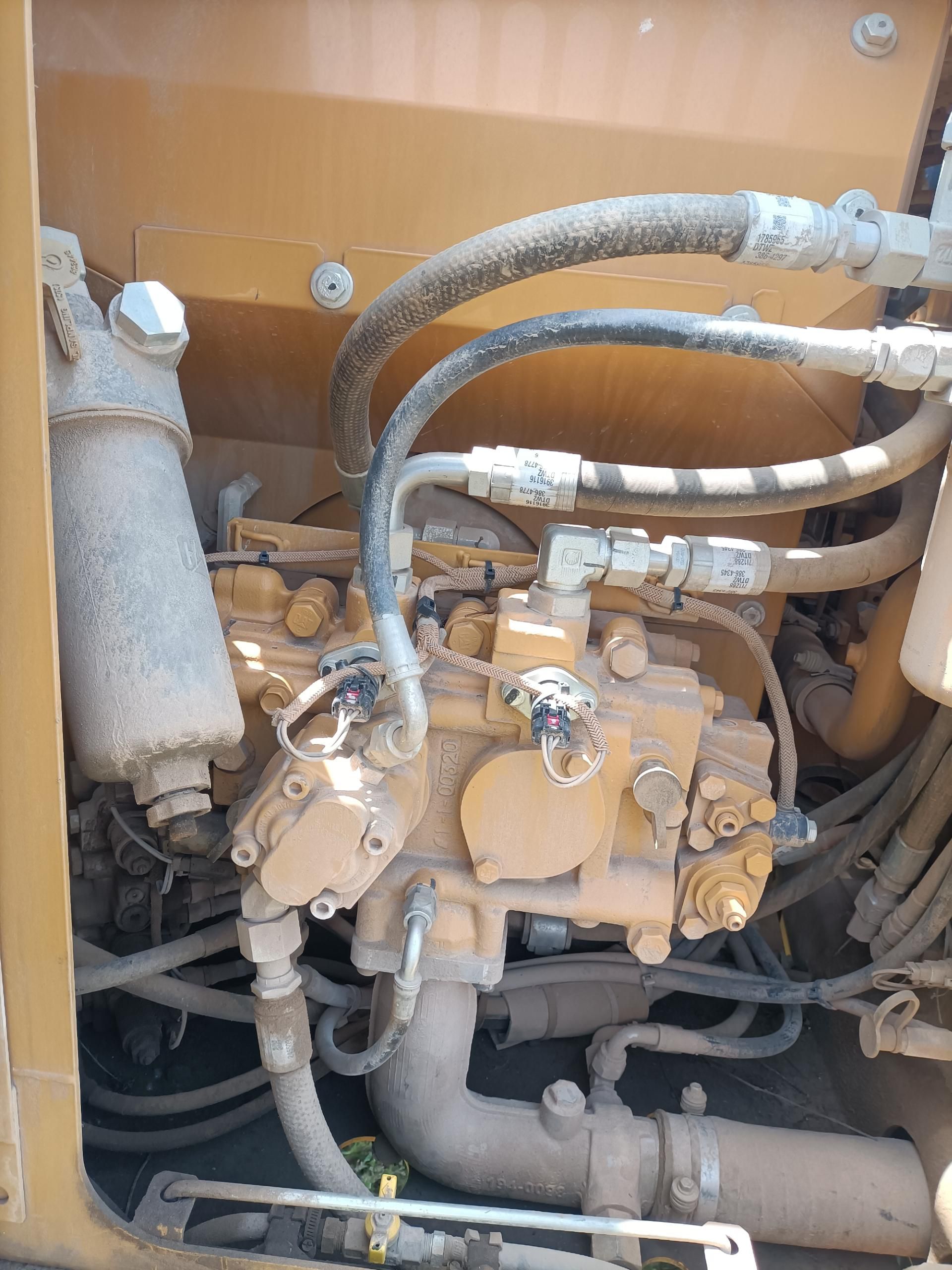 CAT 313D2GC   Excavator