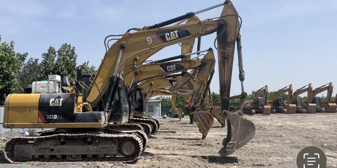 CAT  318D2L  Excavator