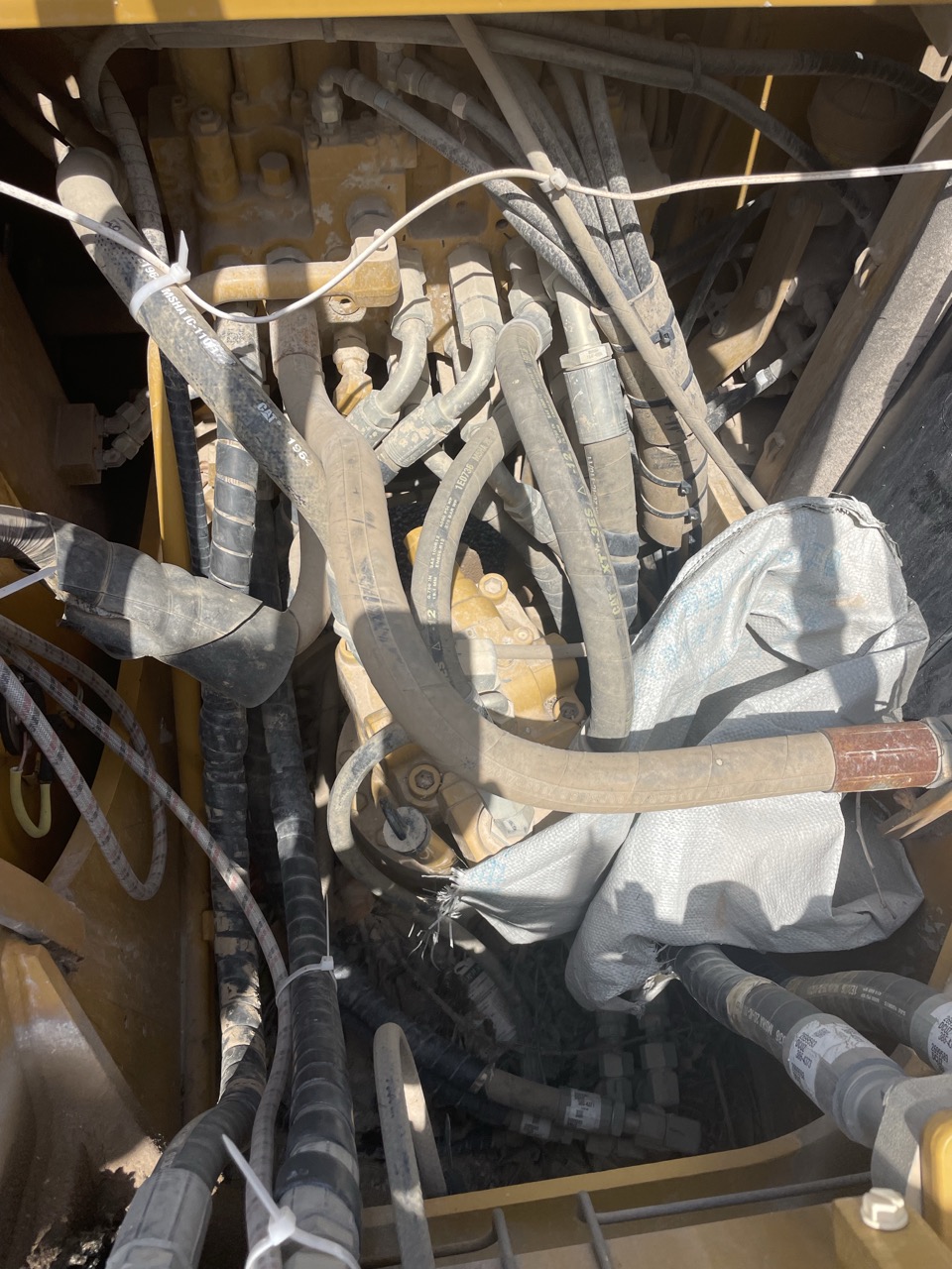 CAT  318D2L  Excavator