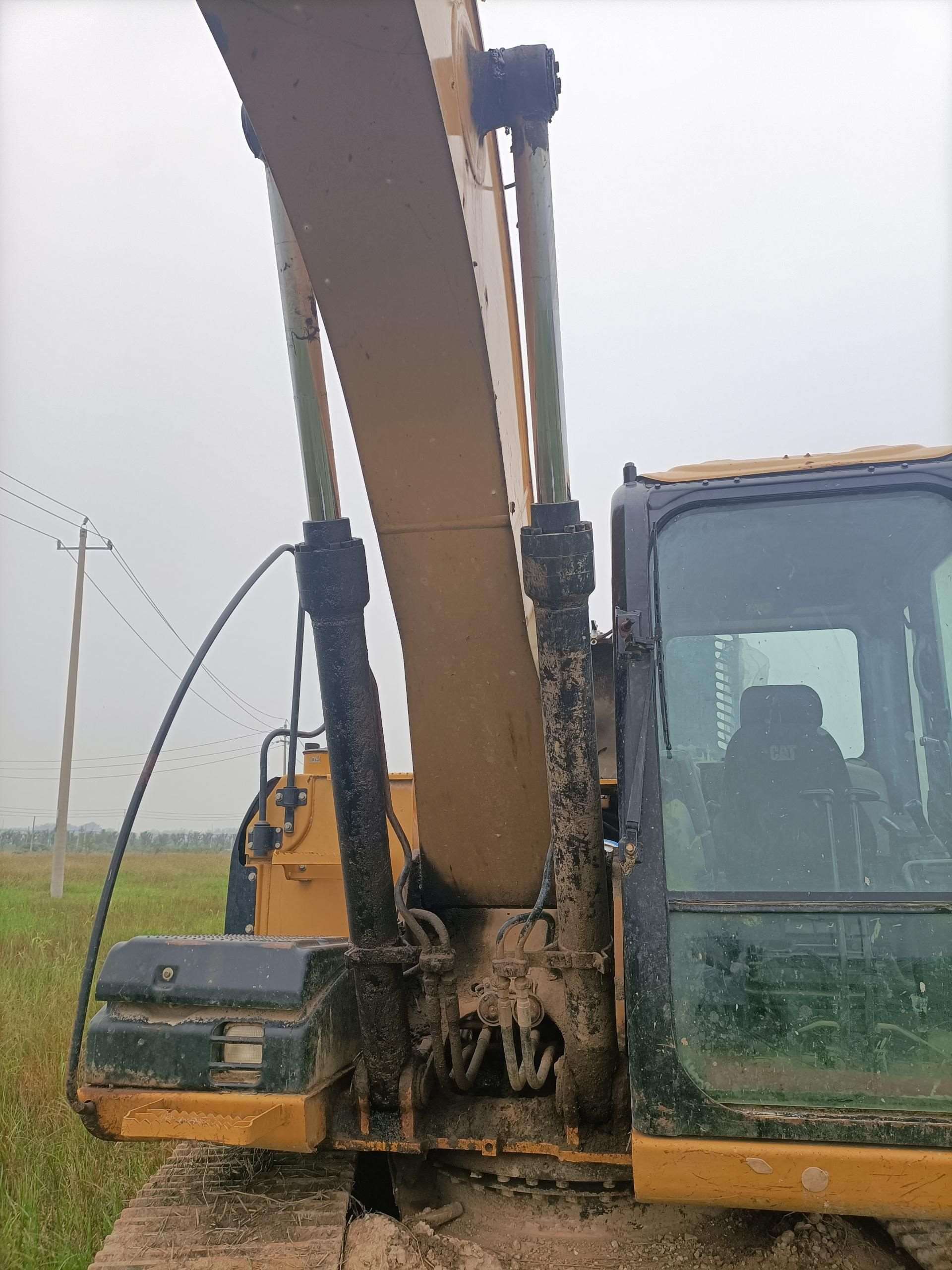 CAT  318DL  Excavator