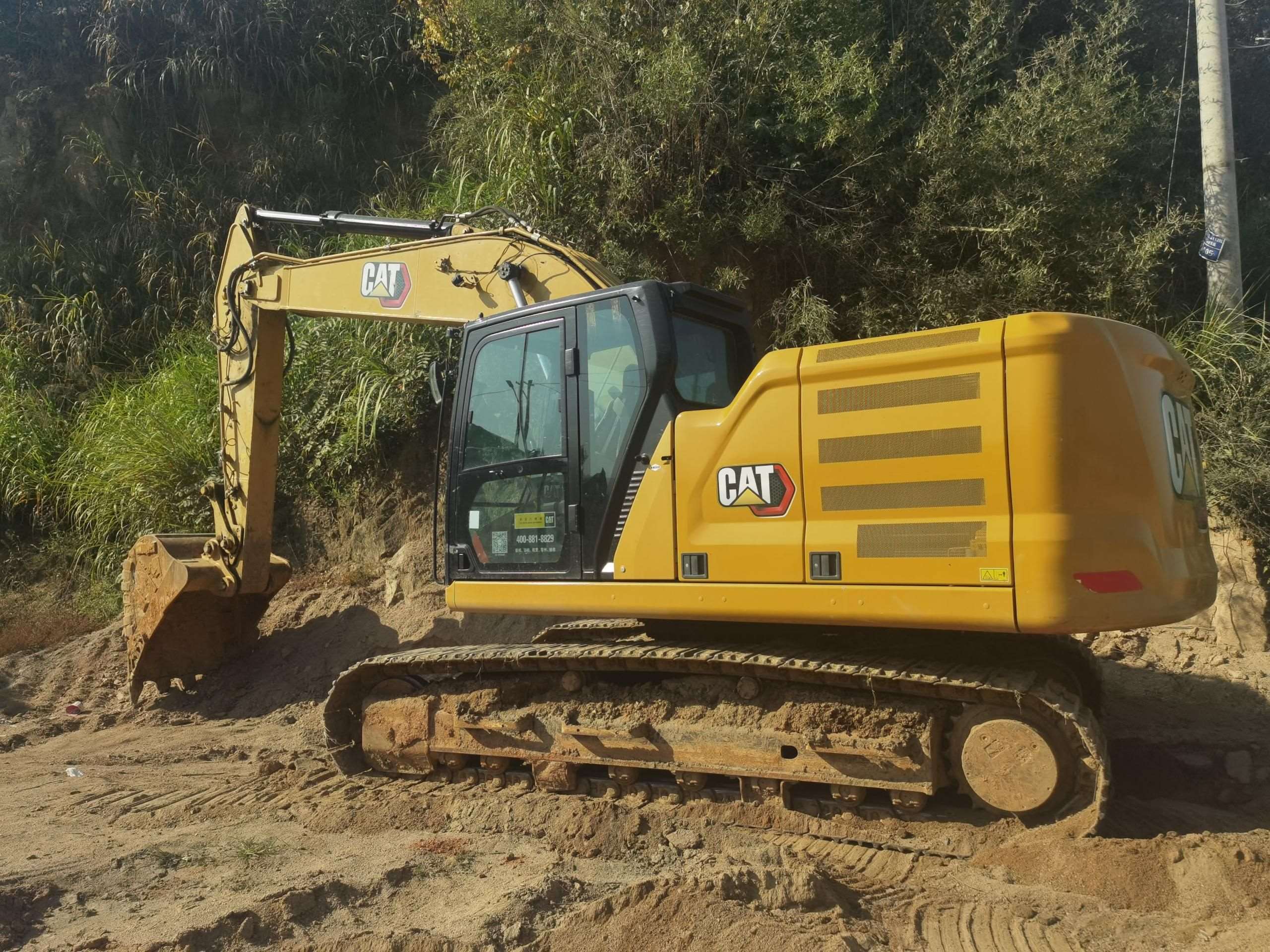 CAT 320   Excavator 