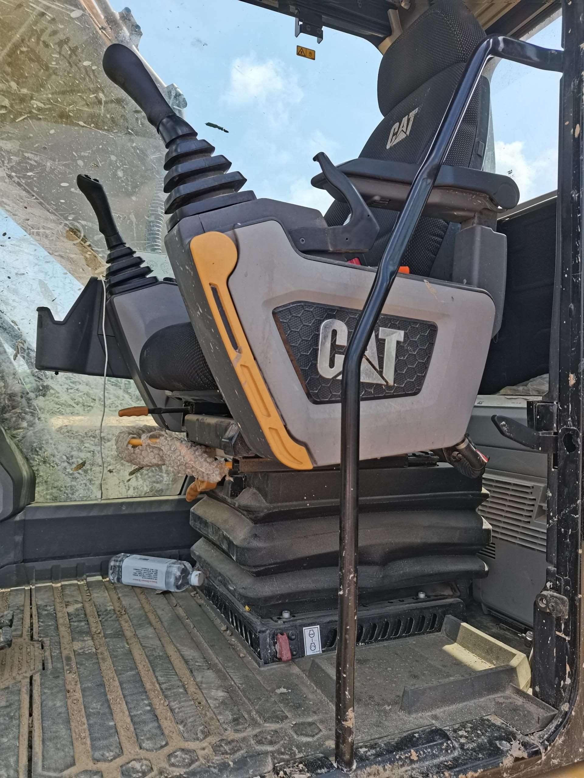 CAT 320GC   Excavator