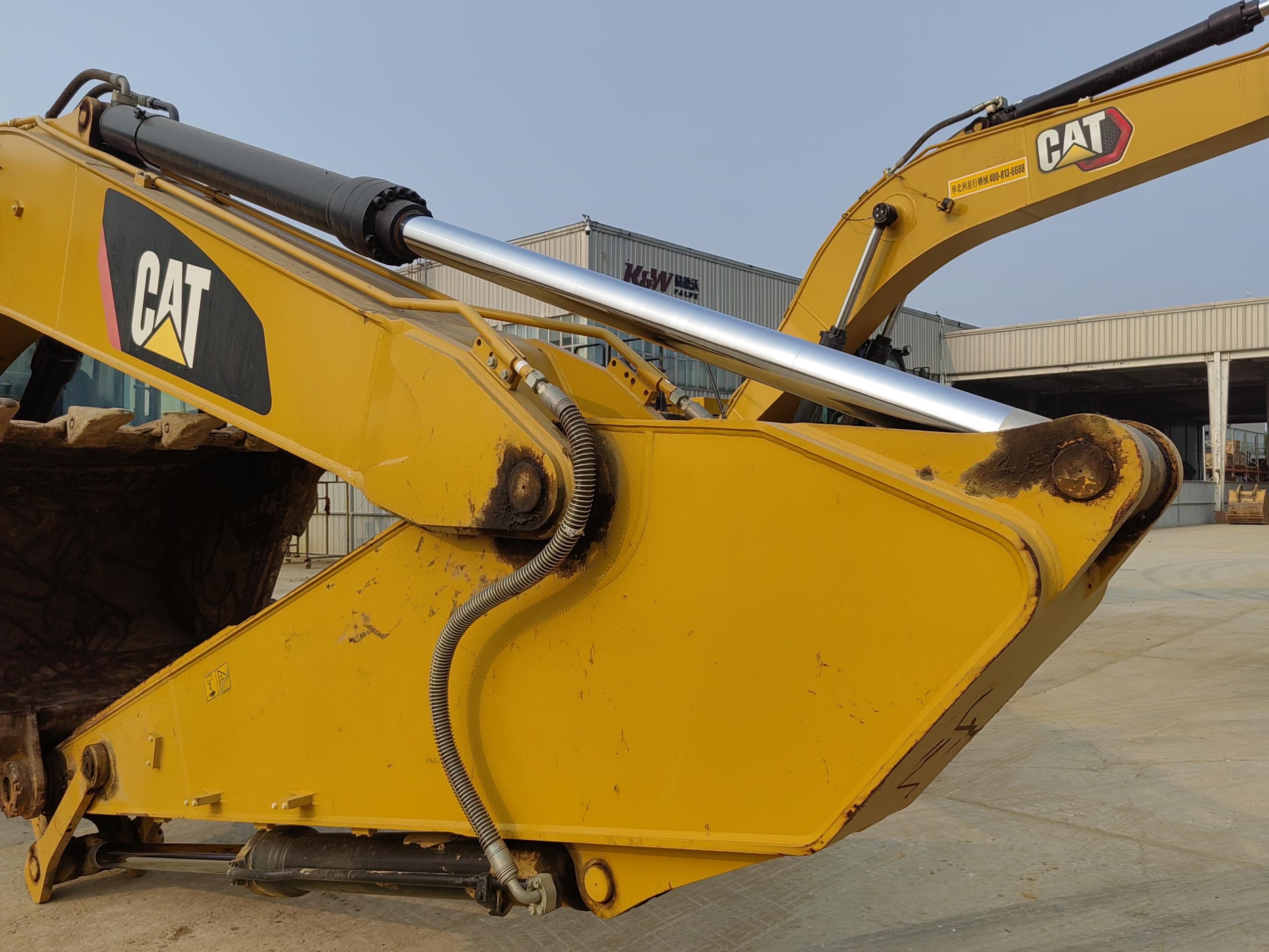 CAT 326D2L  Excavator