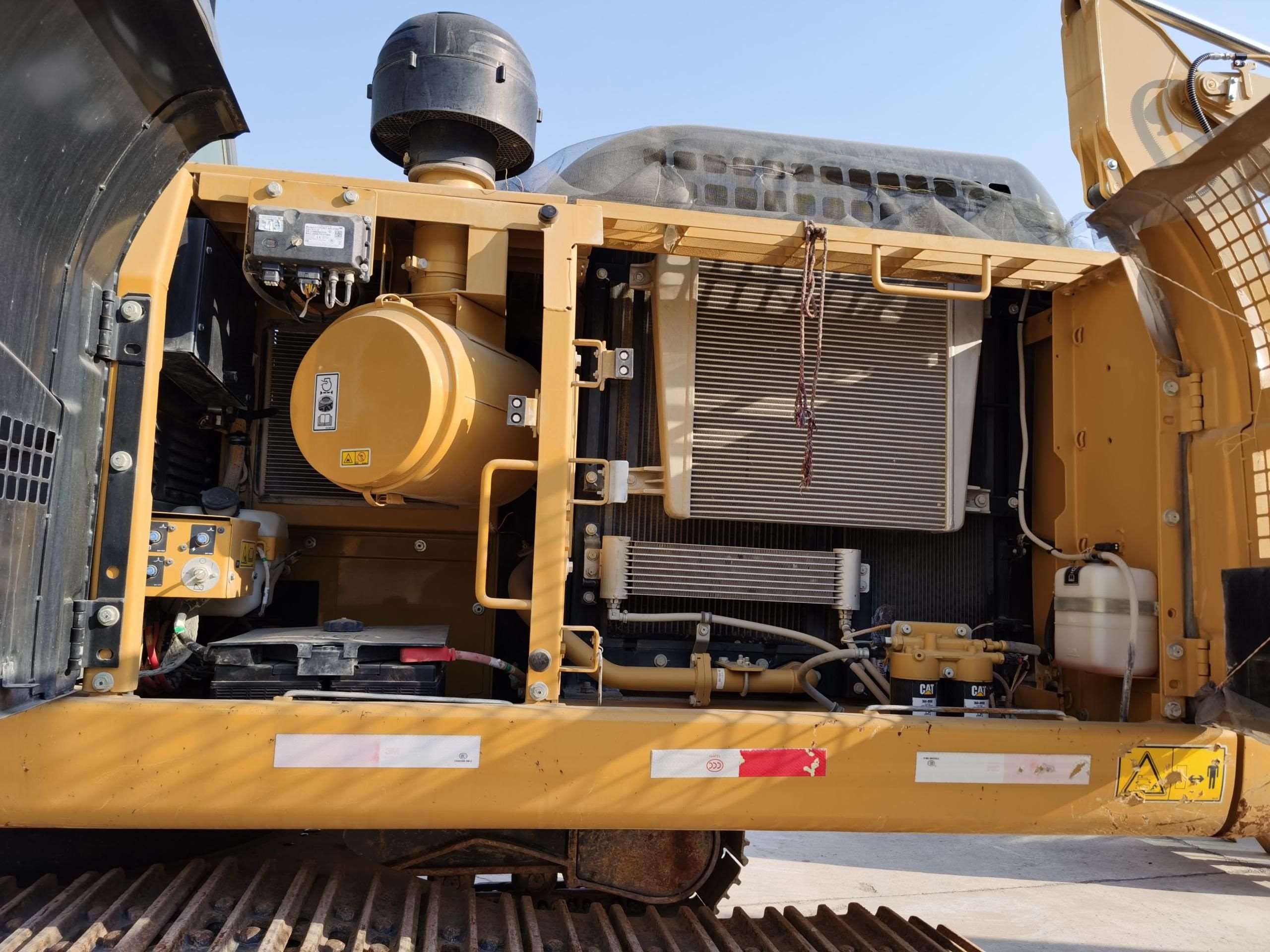 CAT 326D2L  Excavator