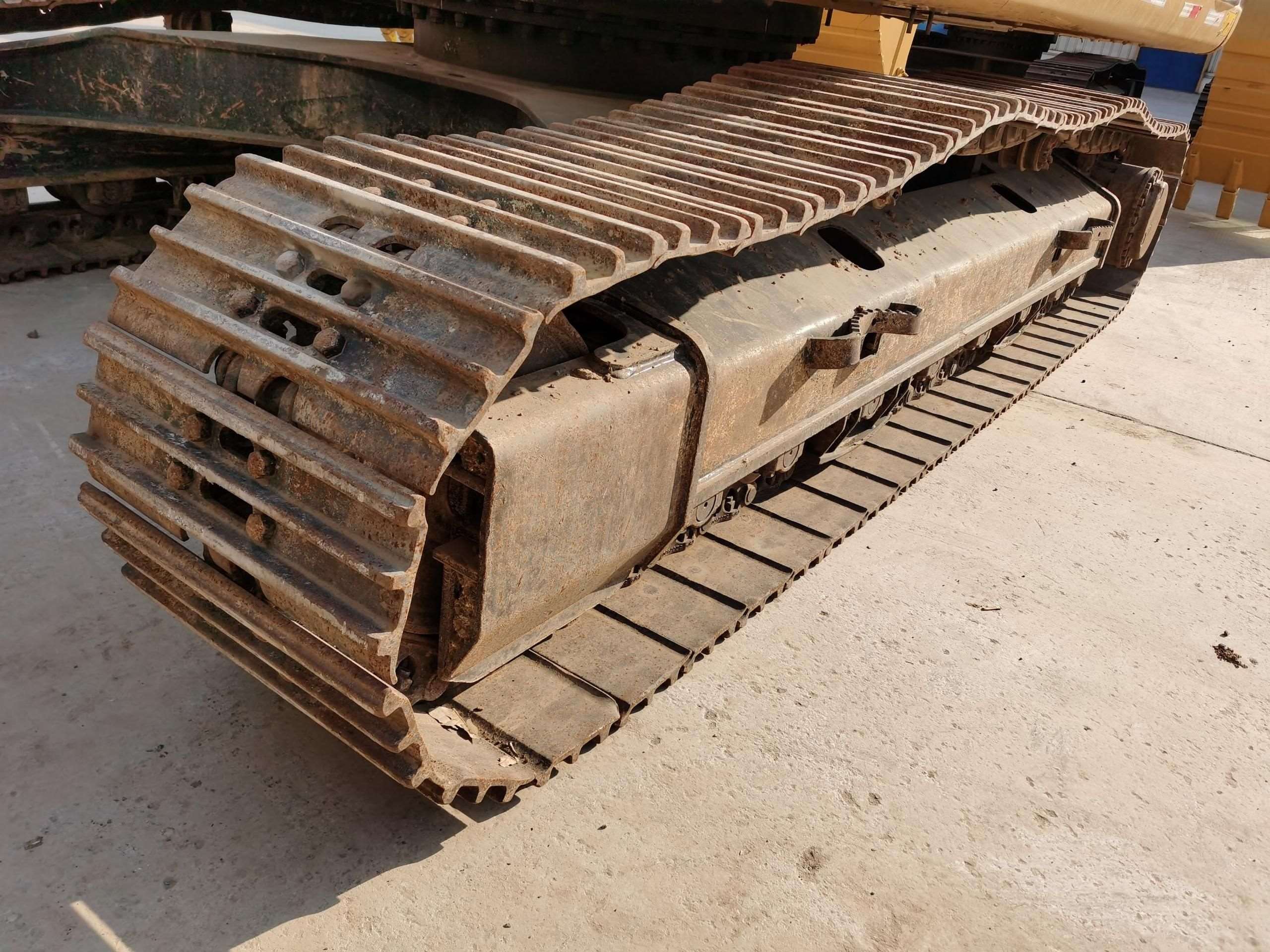 CAT 326D2L  Excavator