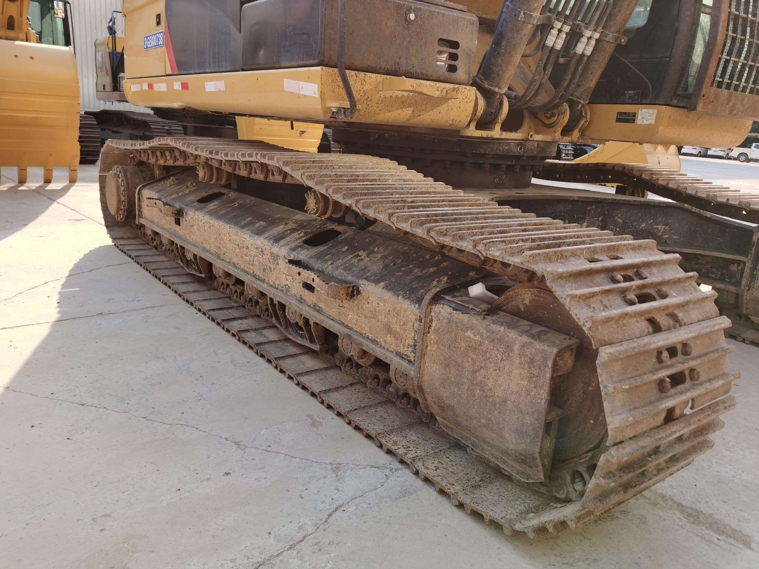 CAT 326D2L  Excavator