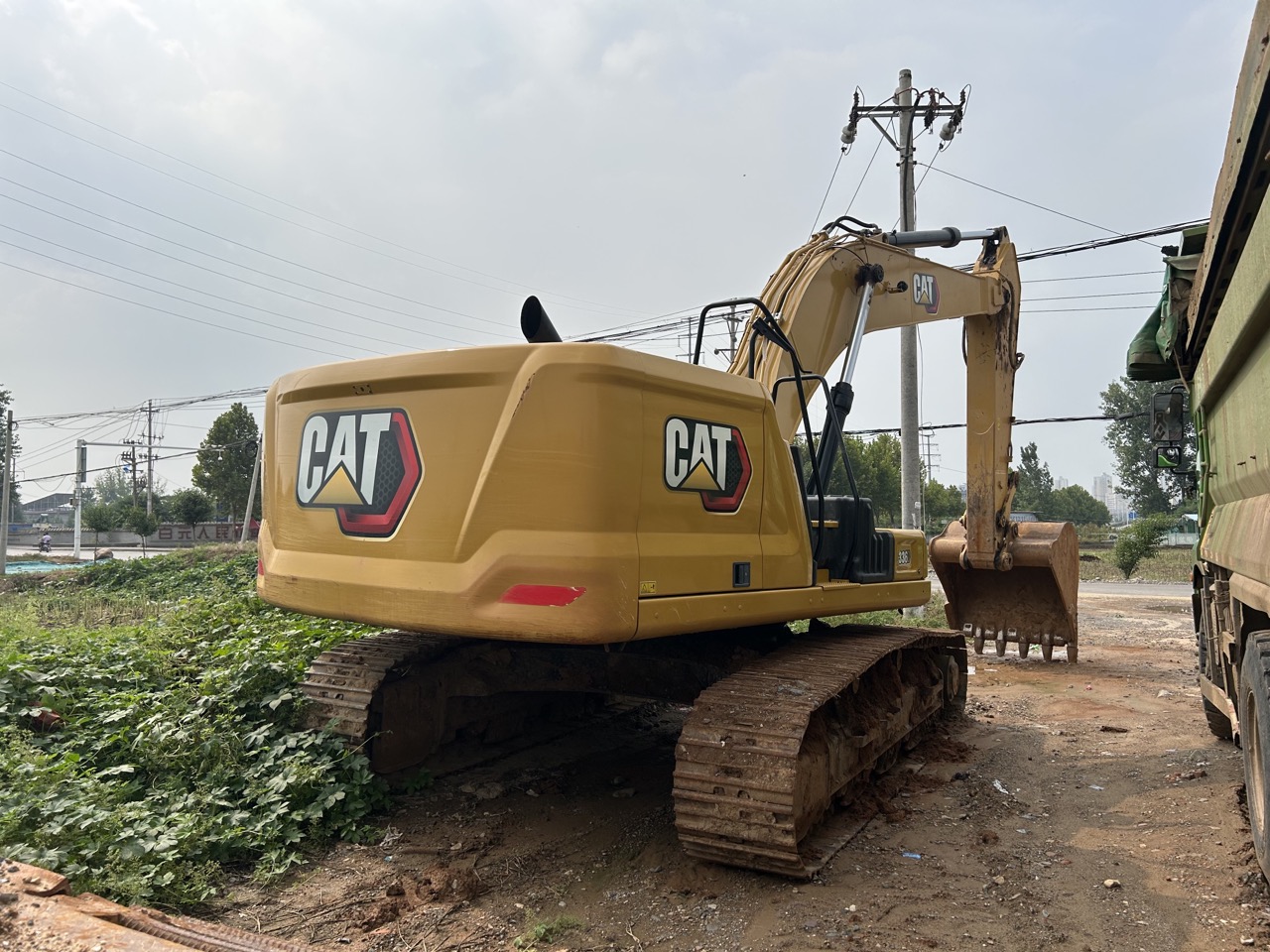 CAT 330  Excavator