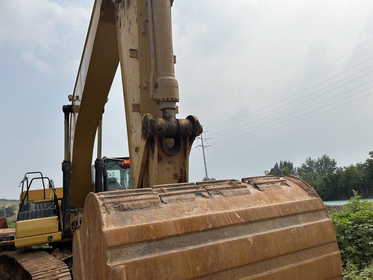 CAT 330  Excavator