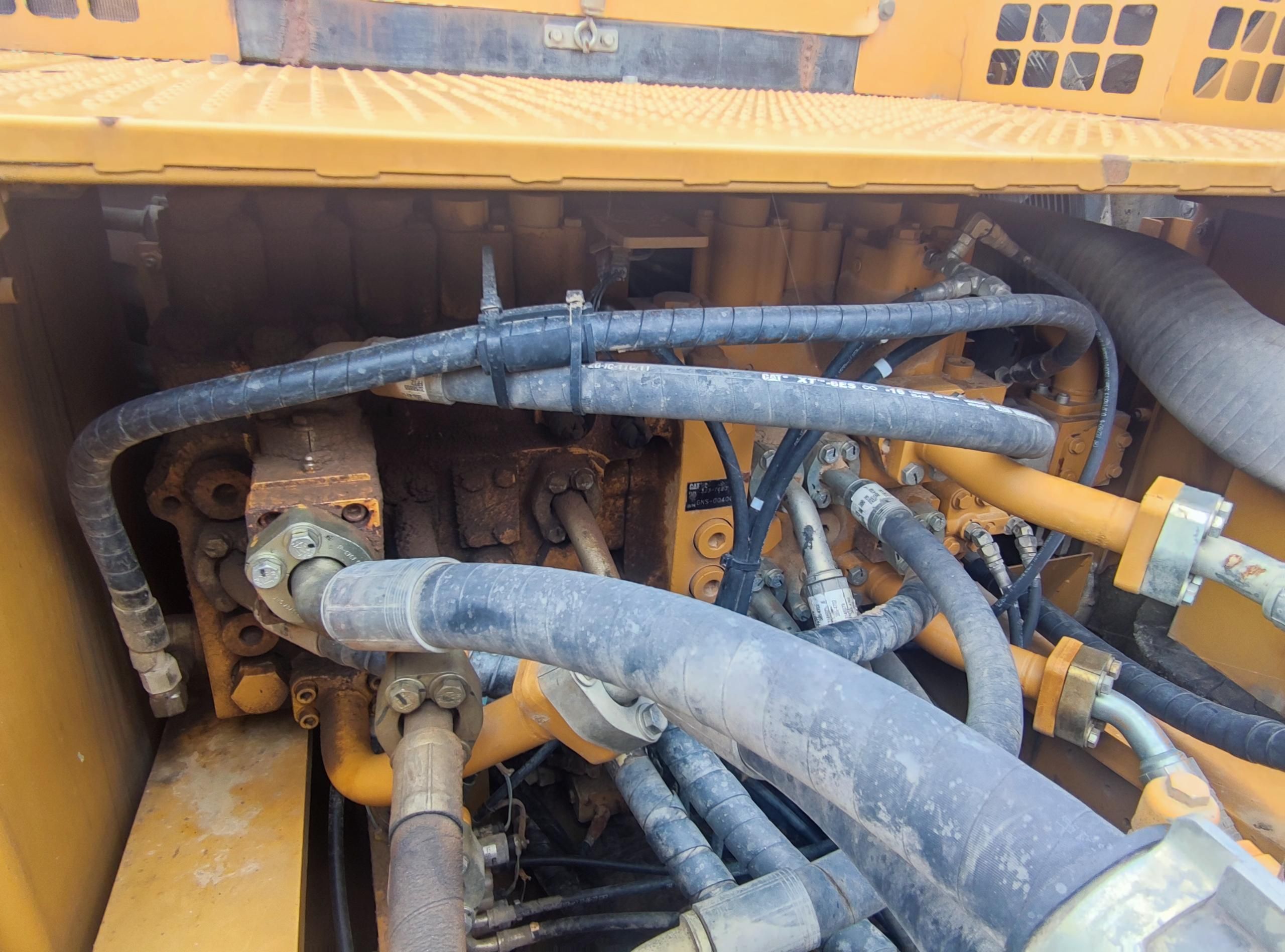 CAT 349D2L Excavator