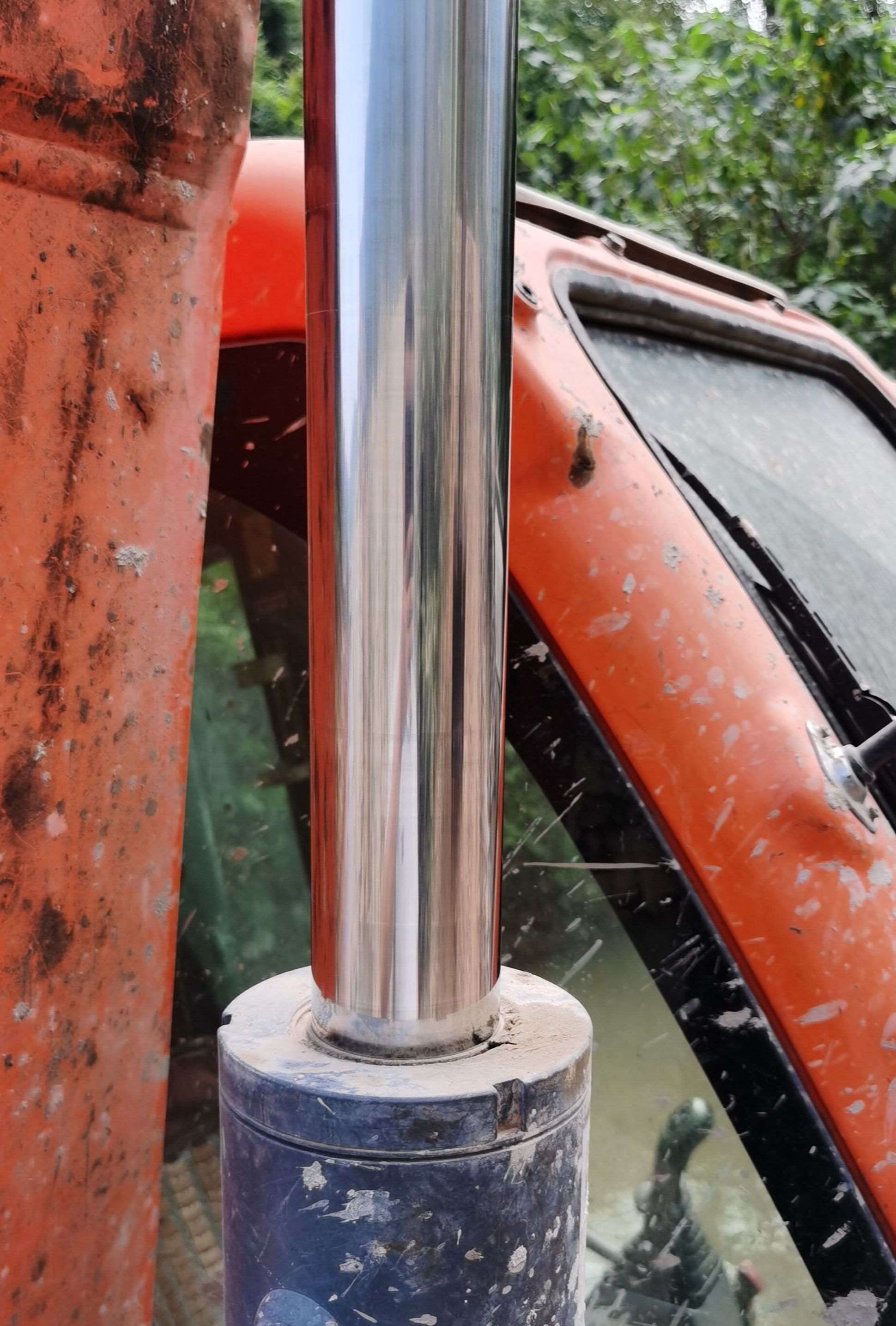 DOOSAN  75-9   Excavator