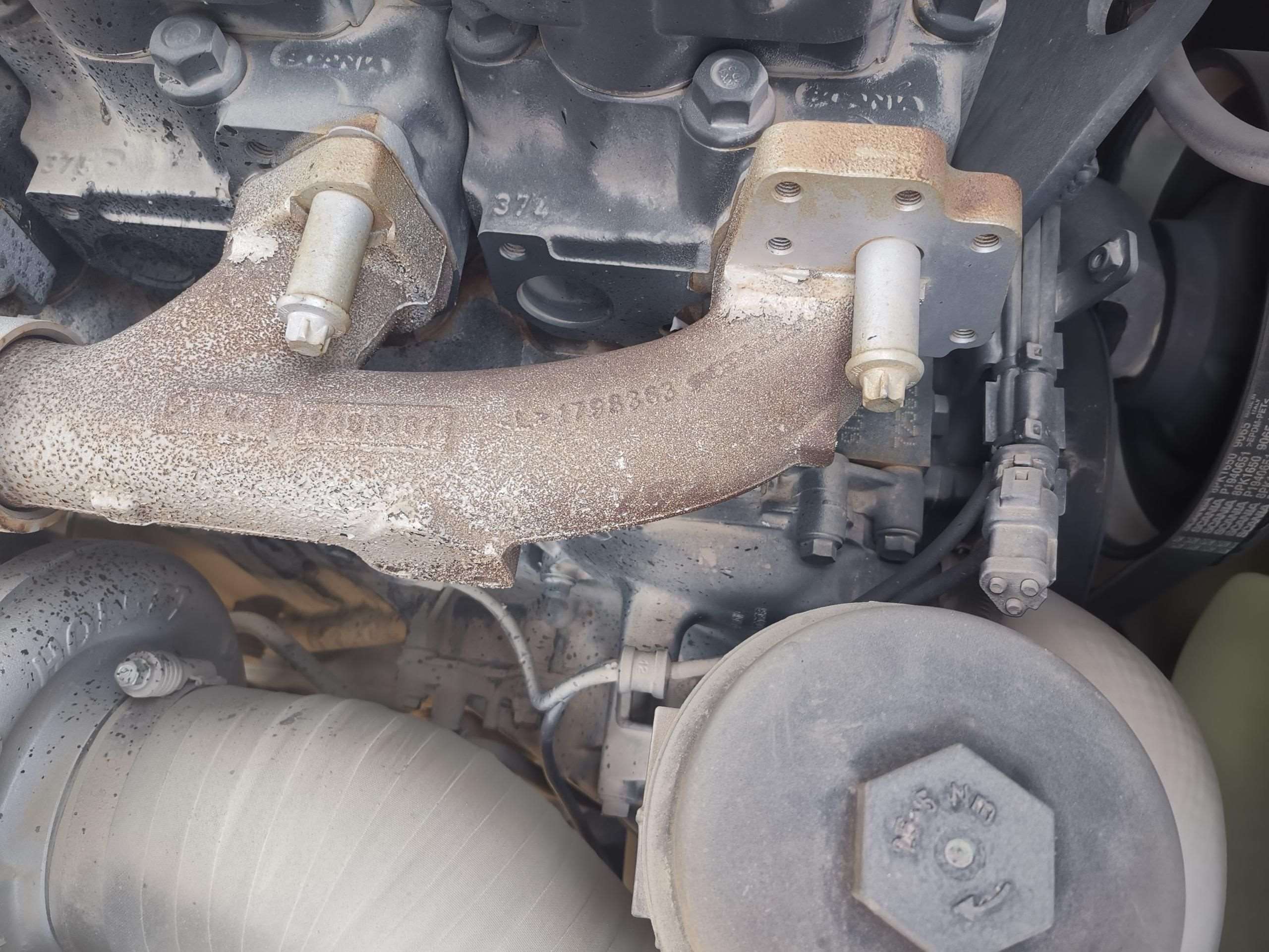 DOOSAN  DX560   Excavator